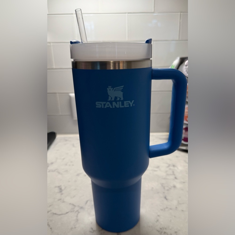 40oz Blue Stanley Cup